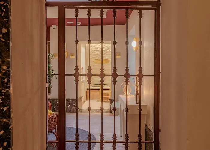 Pensionat Lirium Casa Patio Sevilla