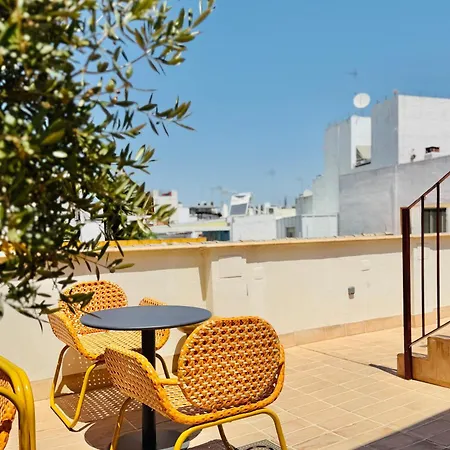 Lirium Casa Patio Pensionat Sevilla